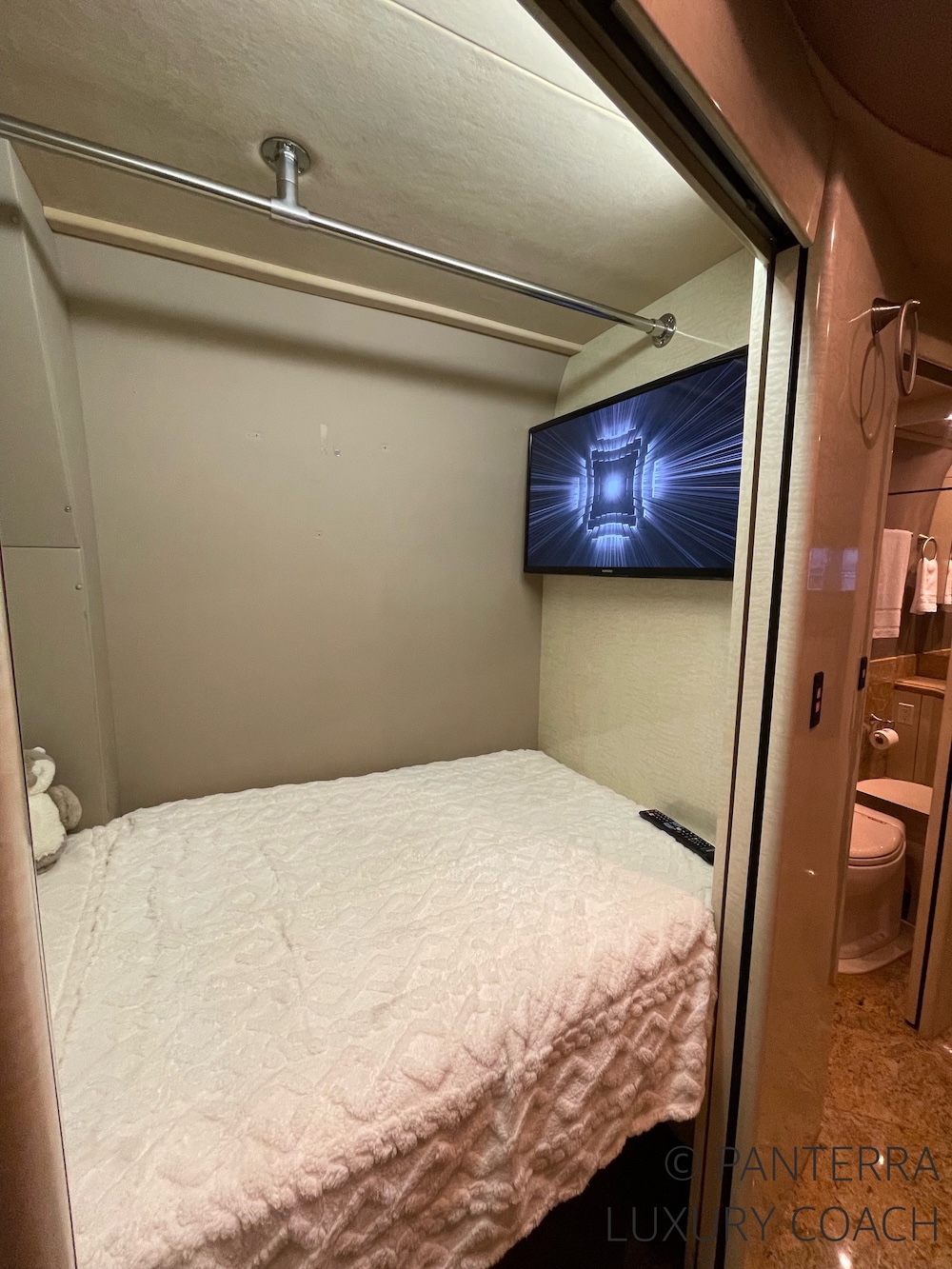2004 Prevost Marathon XLII For Sale