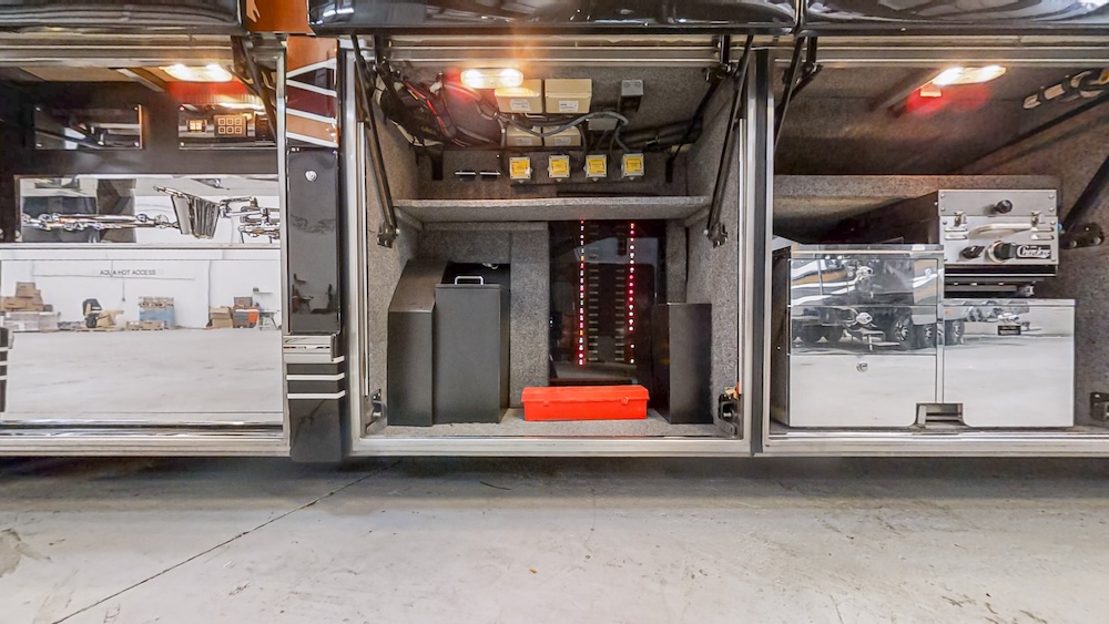 2004 Prevost Parliament H3-45 For Sale