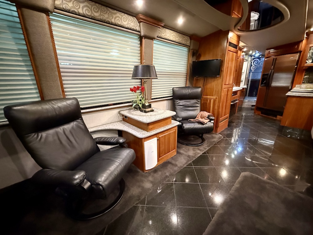 2004 Prevost Royale XLII For Sale