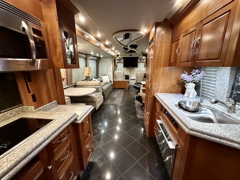2004 Prevost Royale XLII For Sale