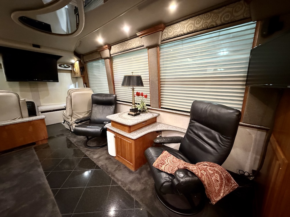 2004 Prevost Royale XLII For Sale