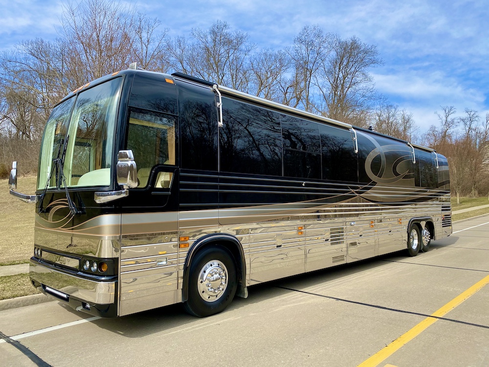 2004 Prevost Royale XLII For Sale