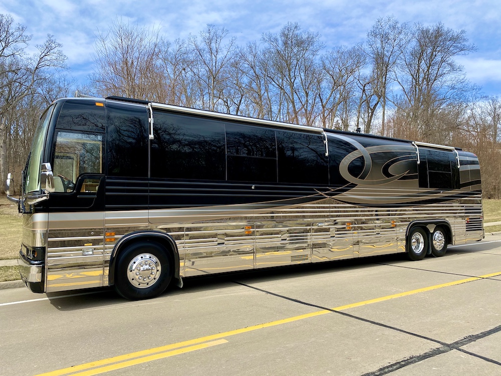 2004 Prevost Royale XLII For Sale