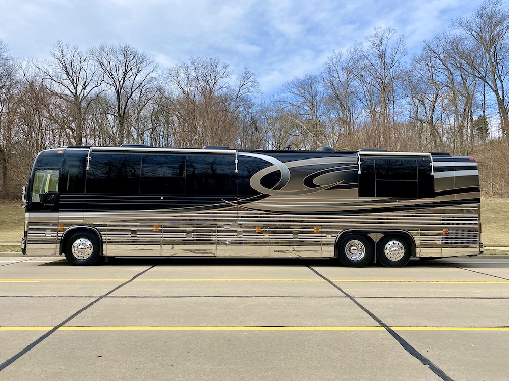 2004 Prevost Royale XLII For Sale