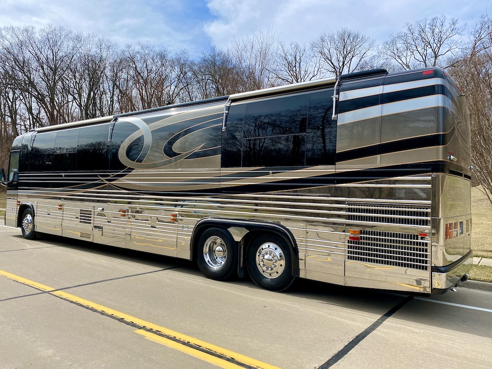 2004 Prevost Royale XLII For Sale