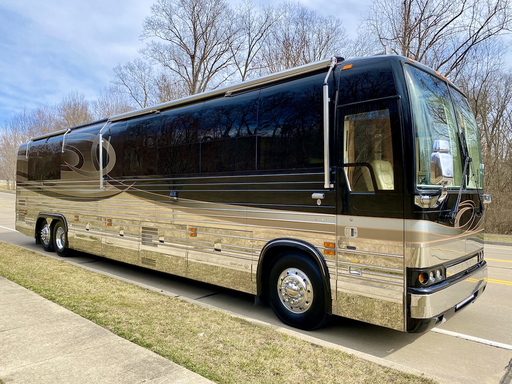 2004 Prevost Royale XLII For Sale