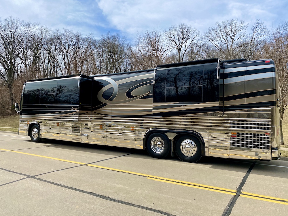 2004 Prevost Royale XLII For Sale