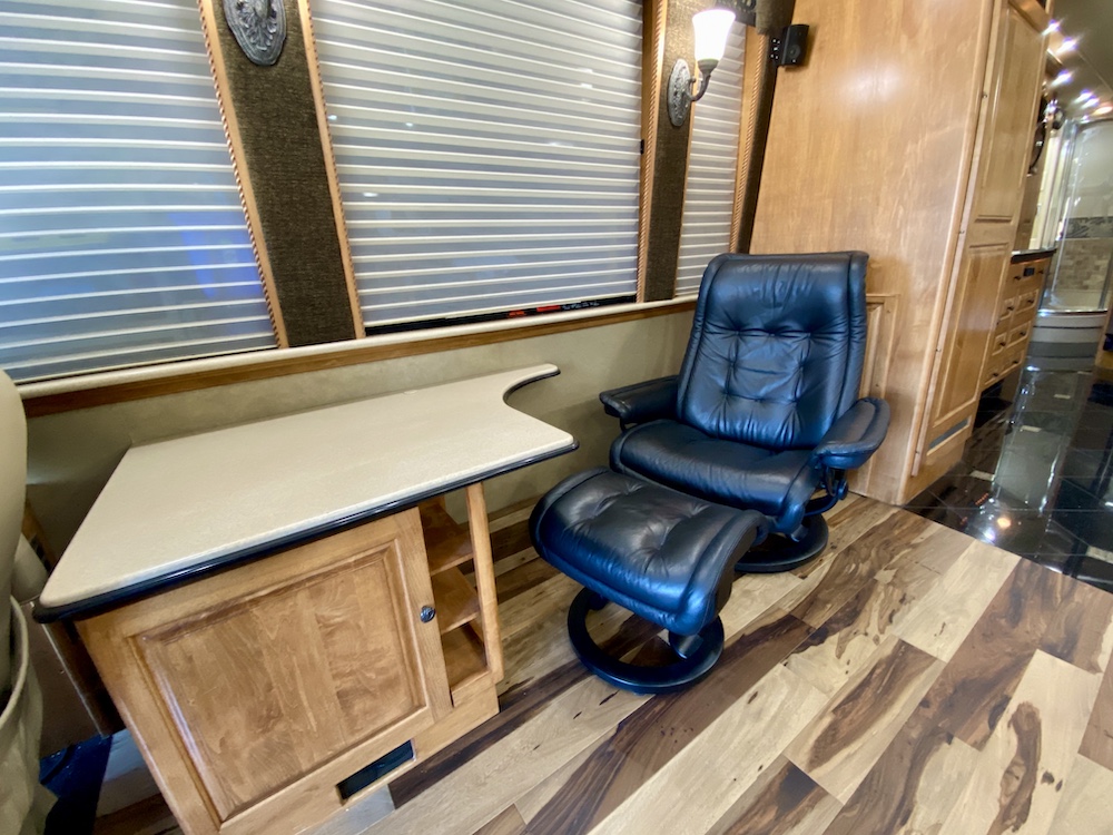 2004 Prevost Royale XLII For Sale