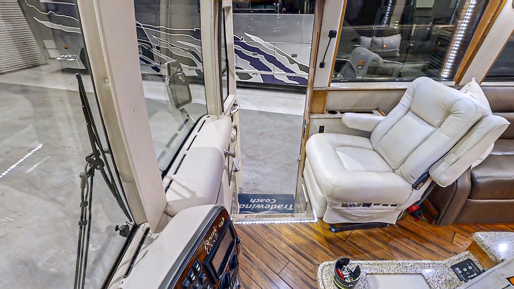 2004 Prevost Royale XLII For Sale