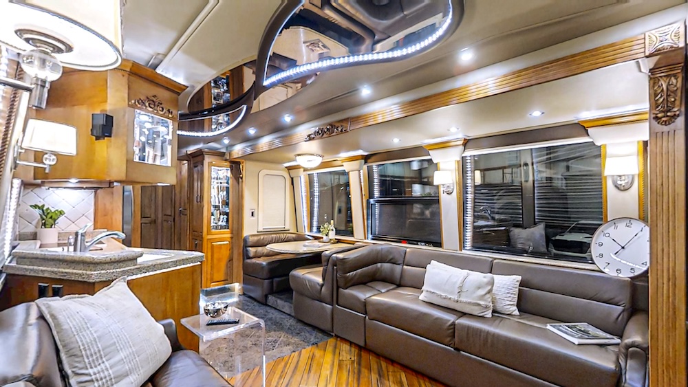 2004 Prevost Royale XLII For Sale
