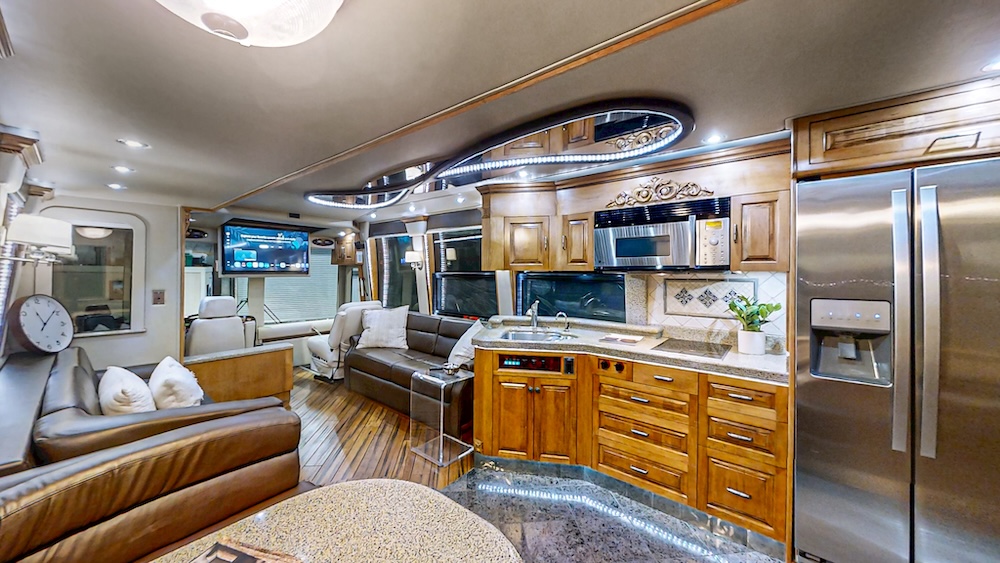 2004 Prevost Royale XLII For Sale