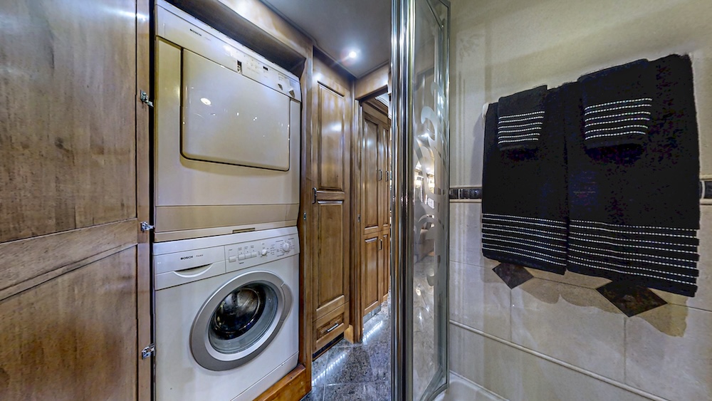 2004 Prevost Royale XLII For Sale