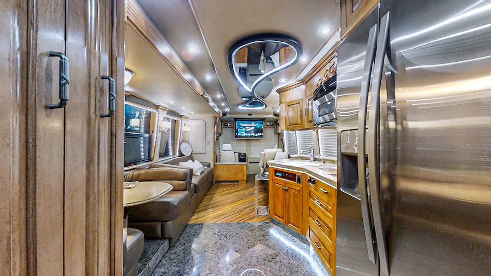 2004 Prevost Royale XLII For Sale