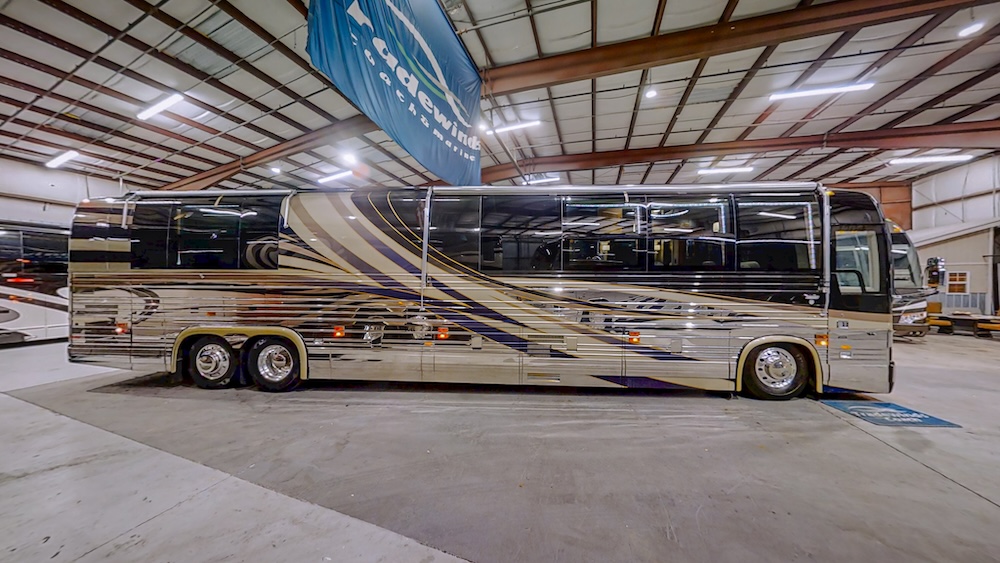 2004 Prevost Royale XLII For Sale