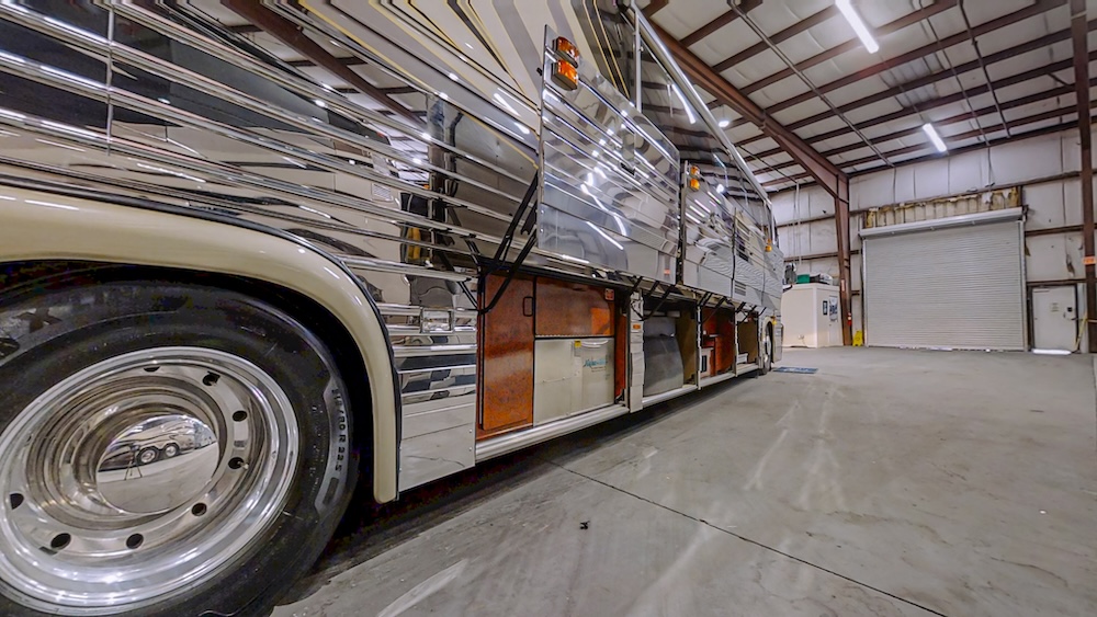 2004 Prevost Royale XLII For Sale