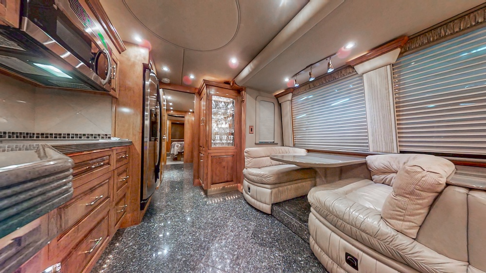 2004 Prevost Royale XLII For Sale