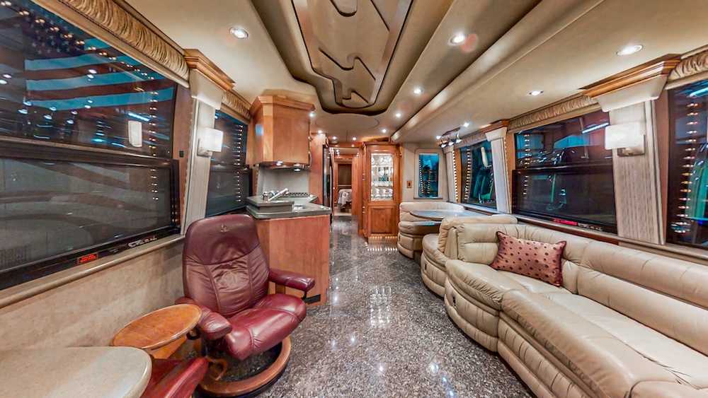 2004 Prevost Royale XLII For Sale