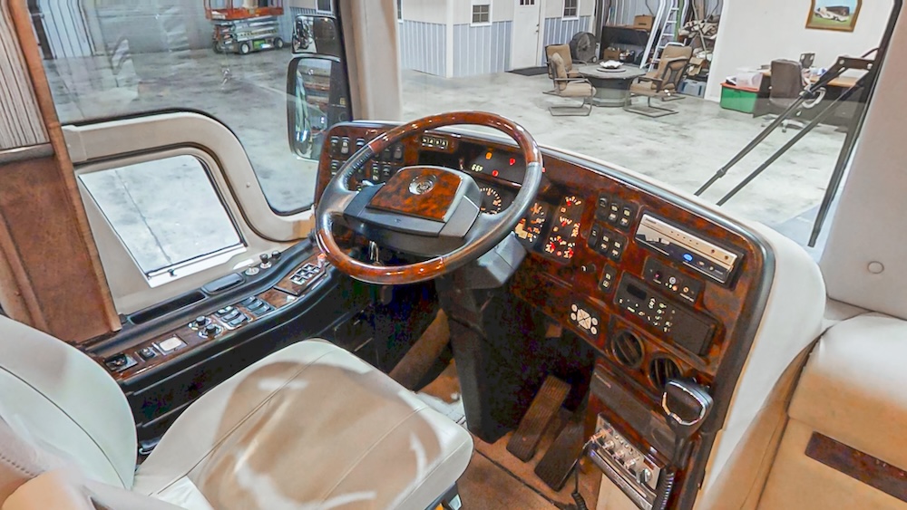 2004 Prevost Royale XLII For Sale