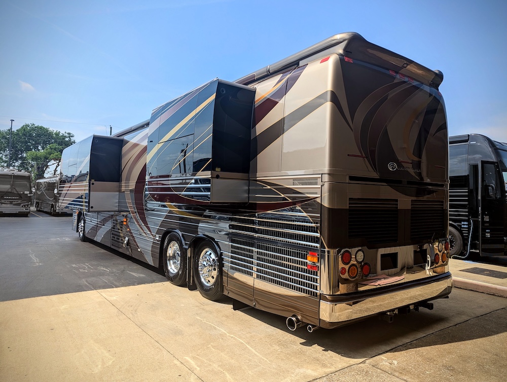 2005 Prevost Country Coach XLII For Sale