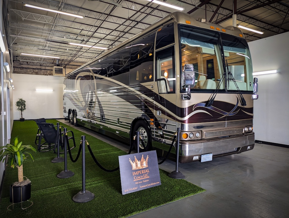 2005 Prevost Country Coach XLII For Sale