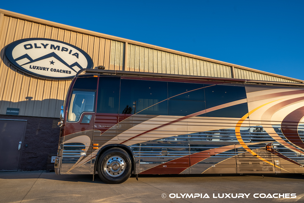 2005 Prevost Country Coach XLII For Sale