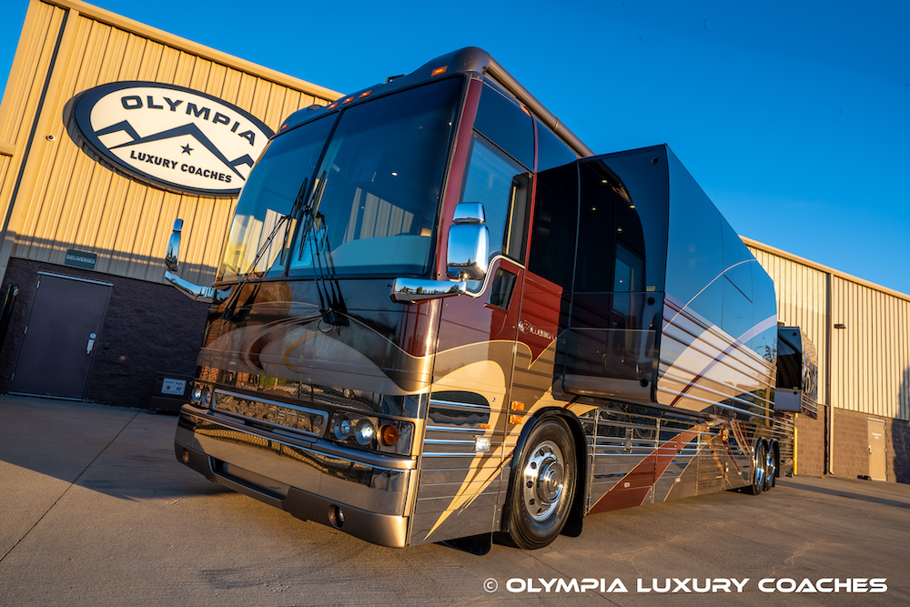 2005 Prevost Country Coach XLII For Sale