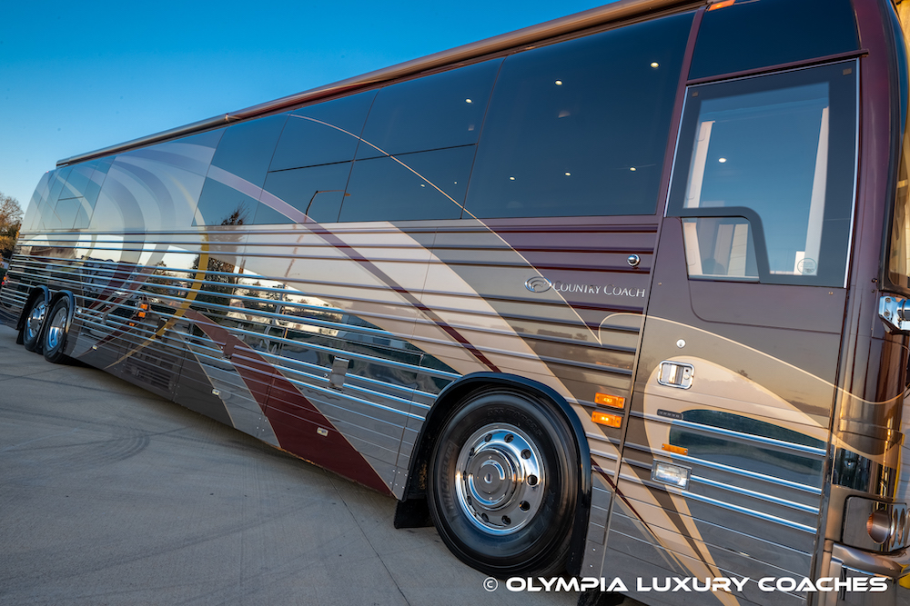 2005 Prevost Country Coach XLII For Sale