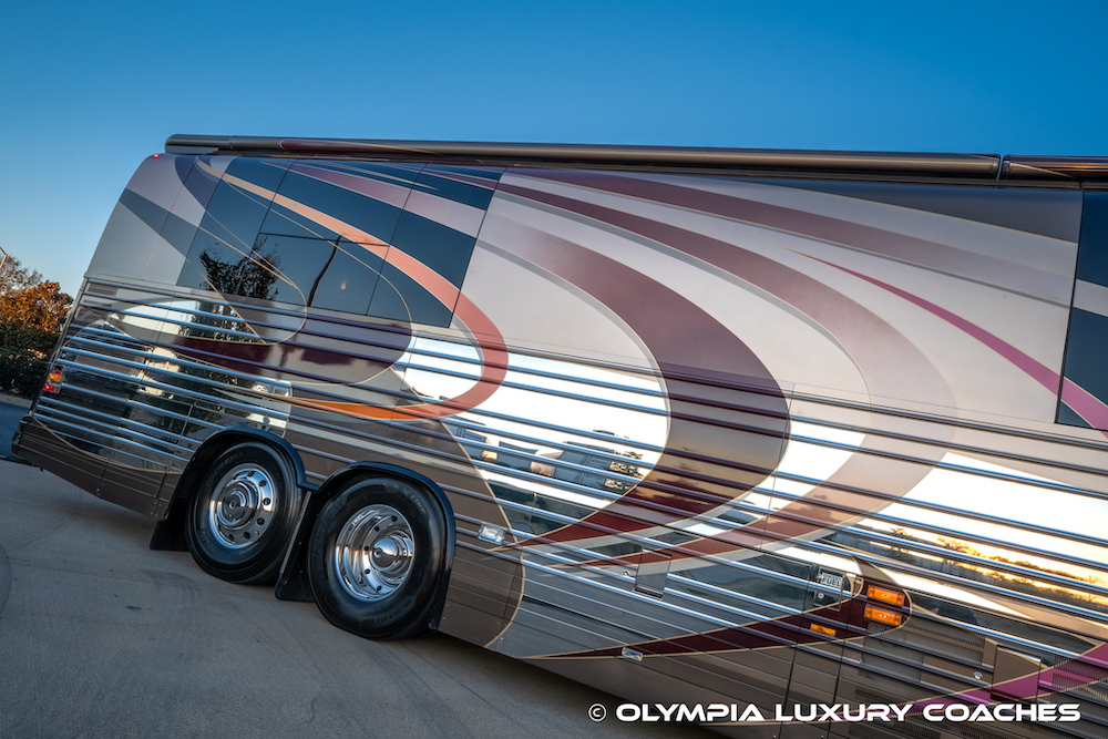 2005 Prevost Country Coach XLII For Sale