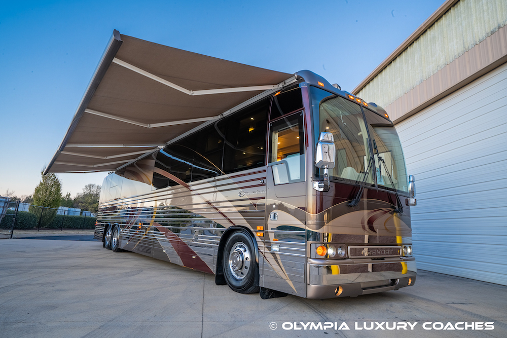 2005 Prevost Country Coach XLII For Sale