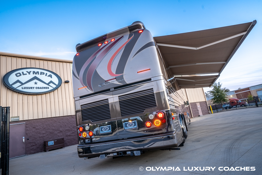 2005 Prevost Country Coach XLII For Sale