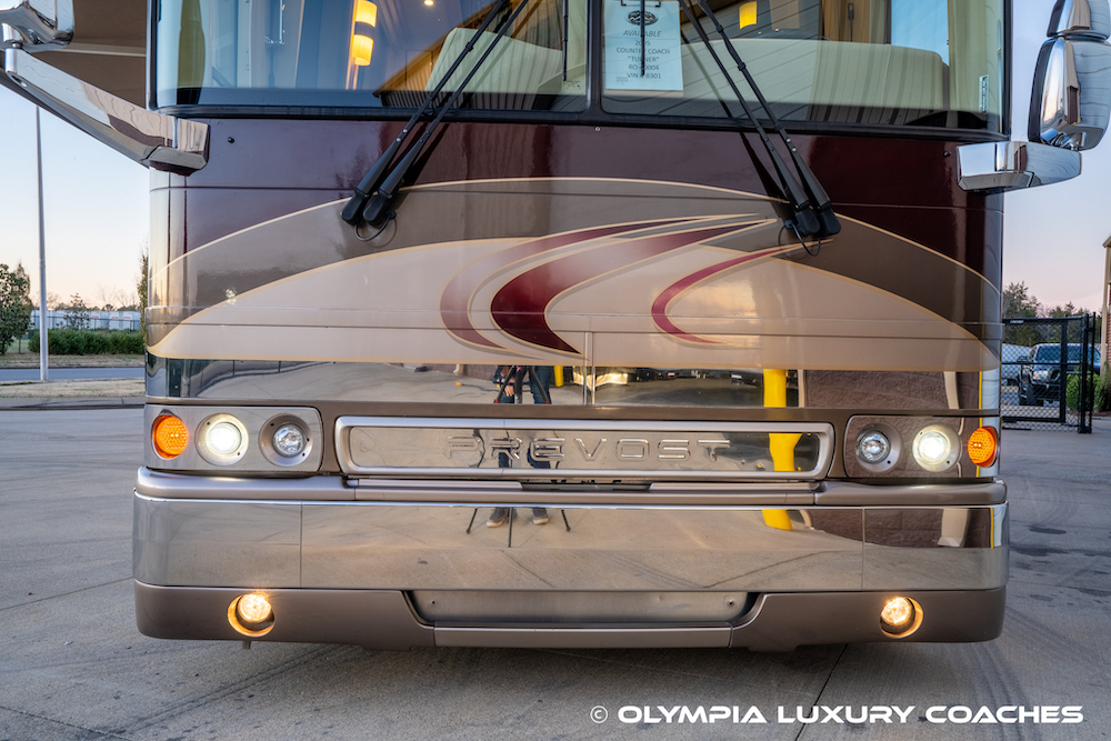 2005 Prevost Country Coach XLII For Sale