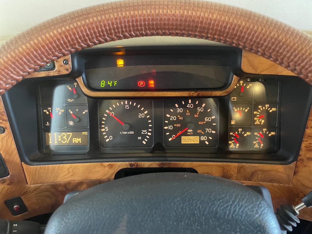 2005 Prevost Featherlite H3-45 For Sale