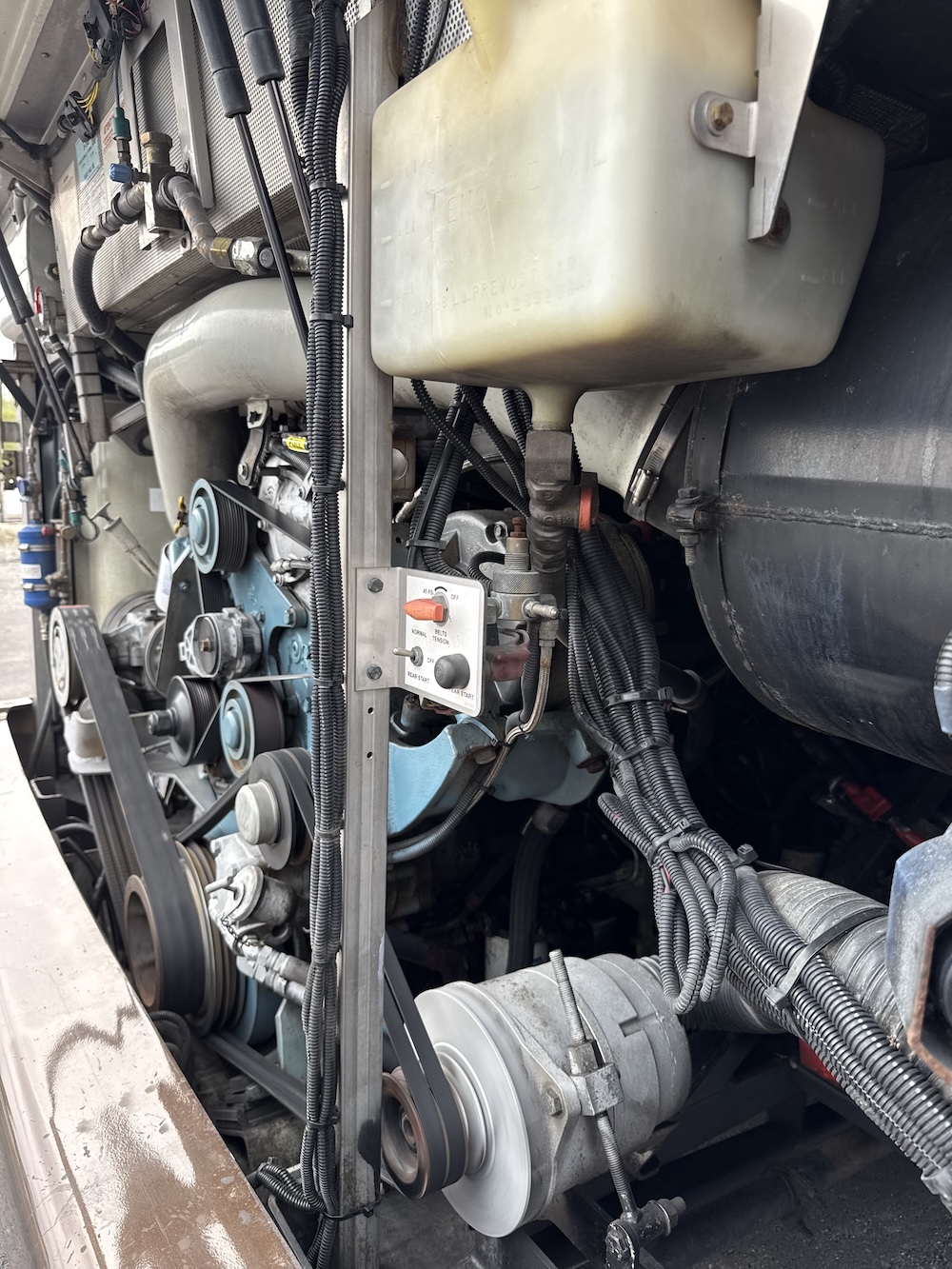 2005 Prevost Featherlite H3-45 For Sale