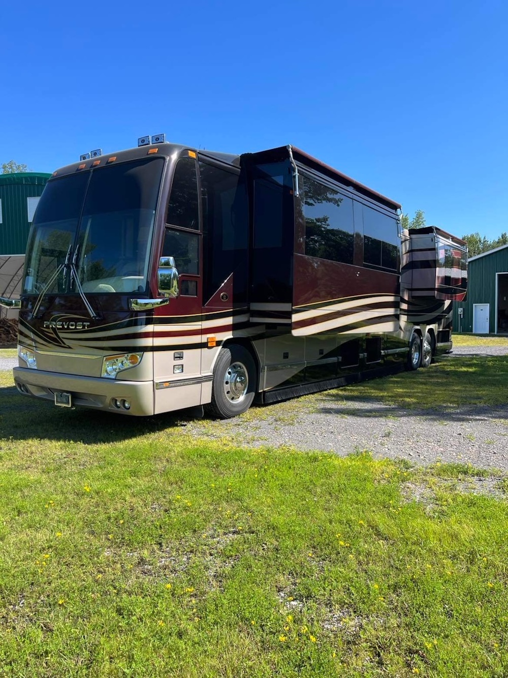 2005 Prevost Featherlite H3-45 For Sale