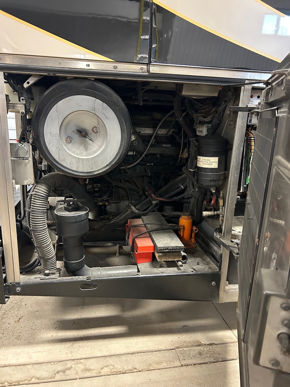 2005 Prevost Featherlite H3-45 For Sale