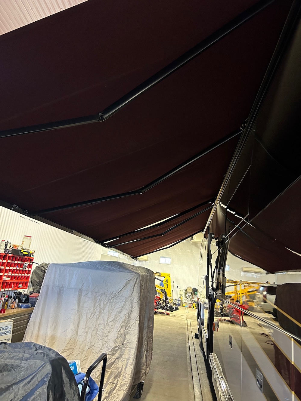 2005 Prevost Featherlite H3-45 For Sale