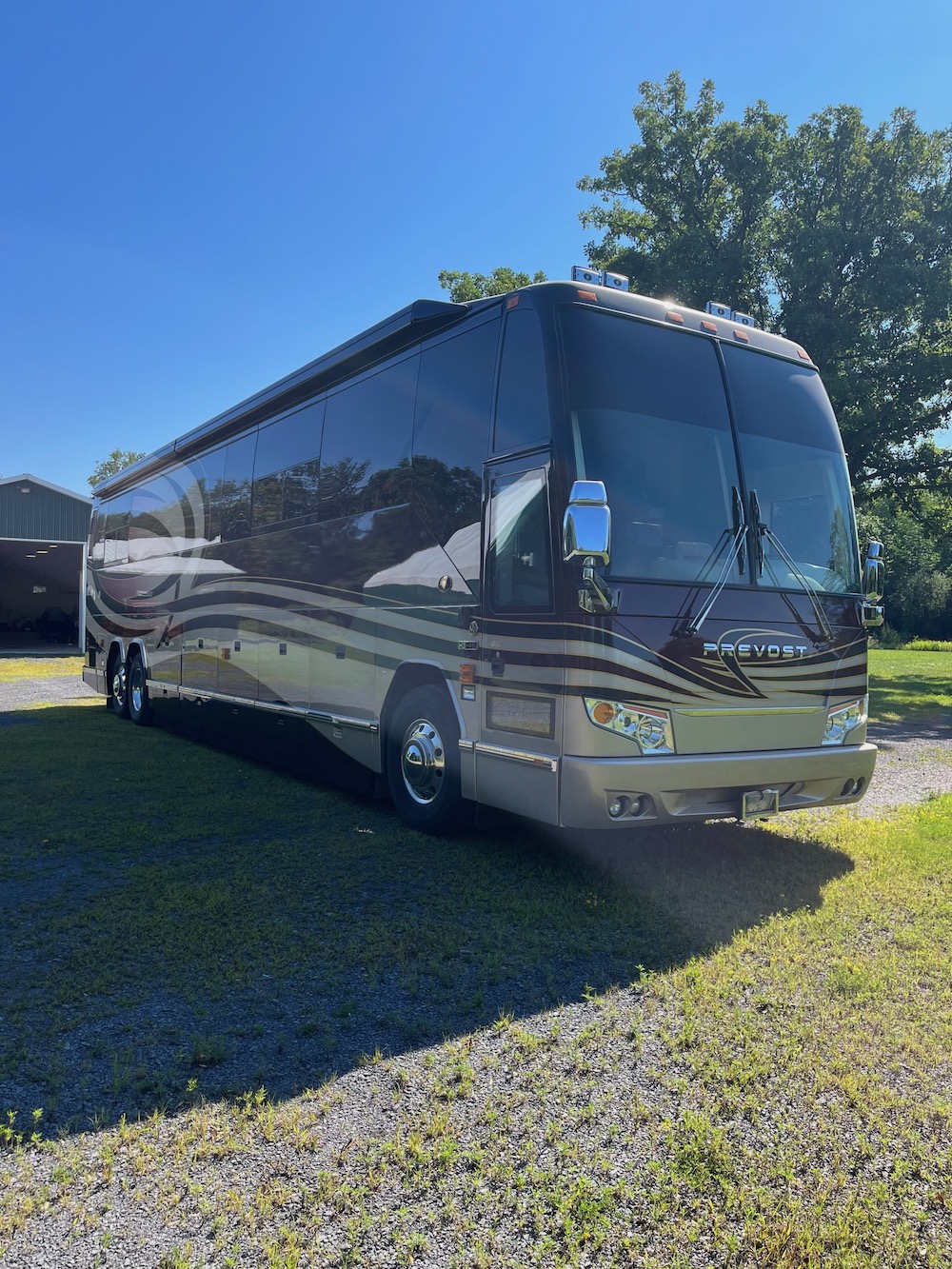 2005 Prevost Featherlite H3-45 For Sale