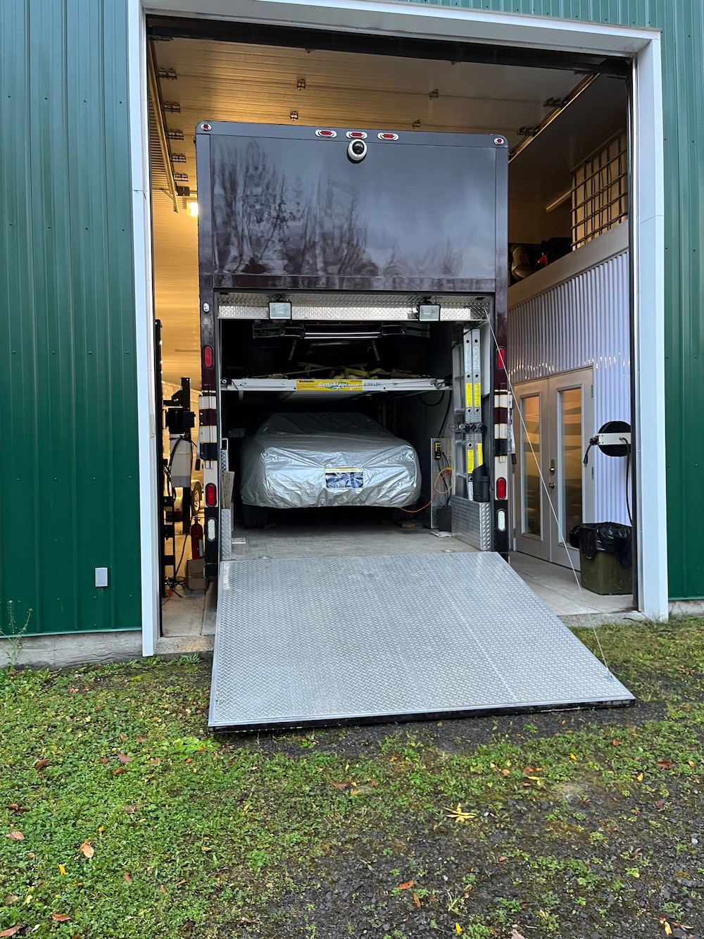 2005 Prevost Featherlite H3-45 For Sale