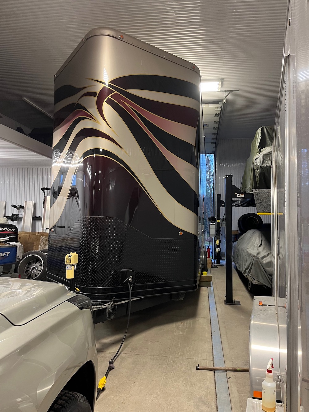 2005 Prevost Featherlite H3-45 For Sale