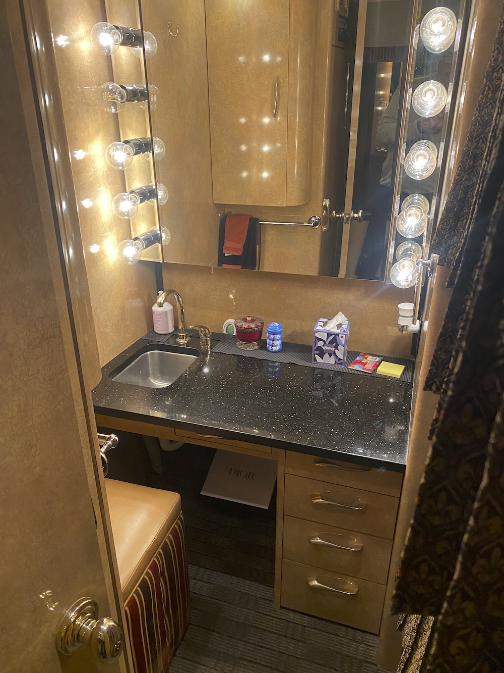 2005 Prevost  H3-45 For Sale