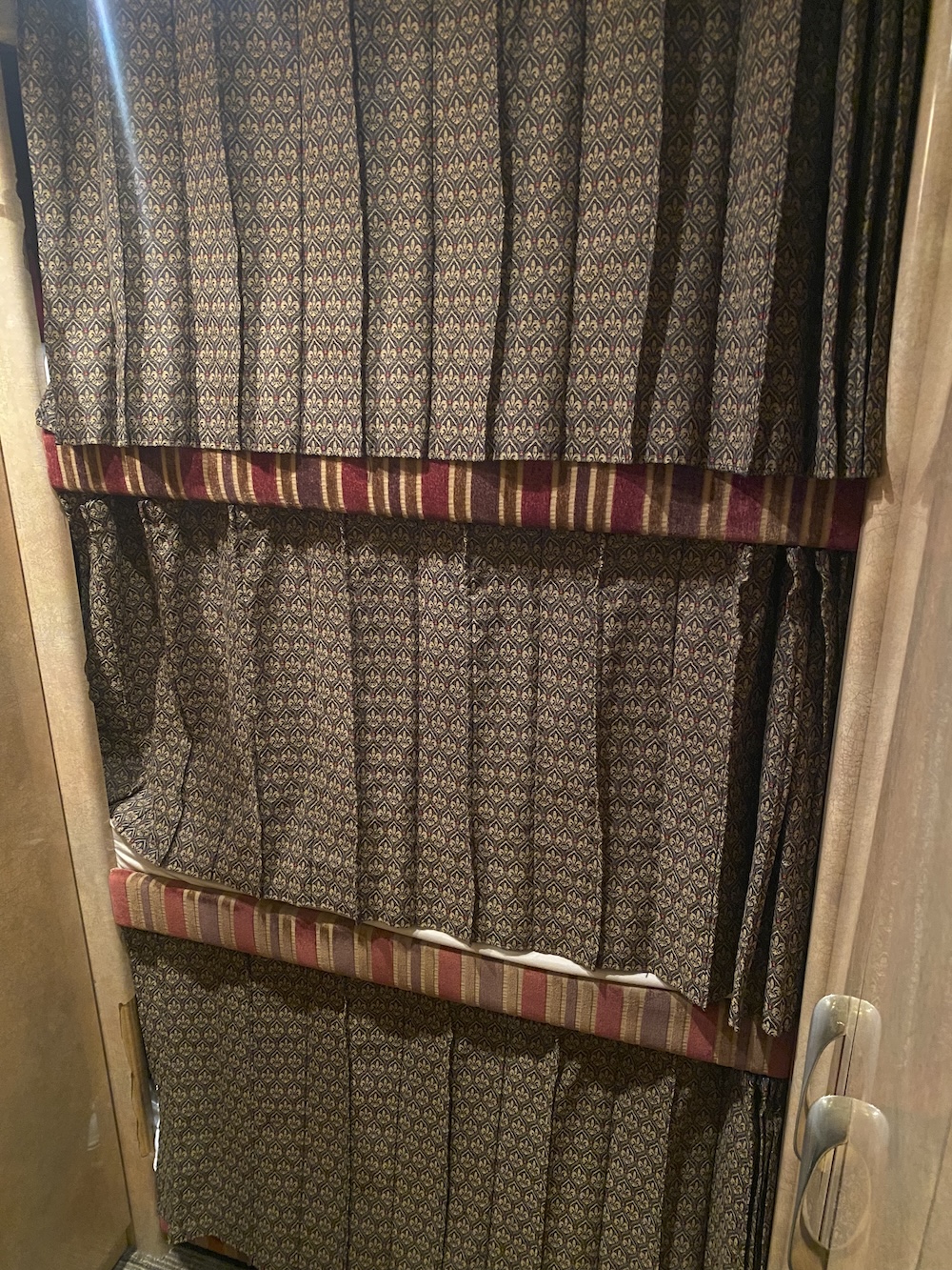 2005 Prevost  H3-45 For Sale