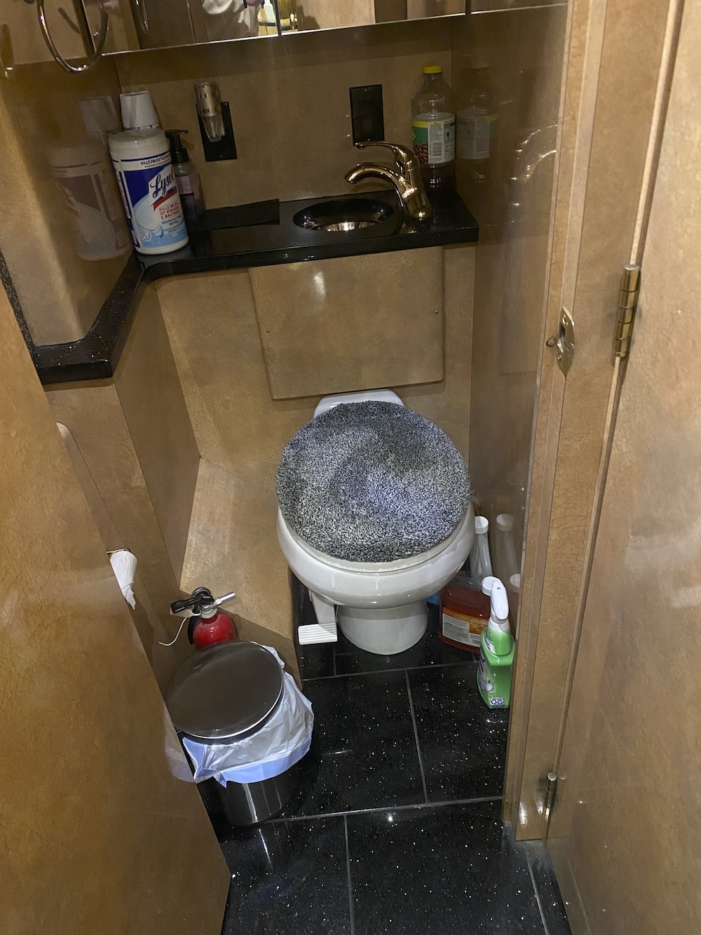 2005 Prevost  H3-45 For Sale