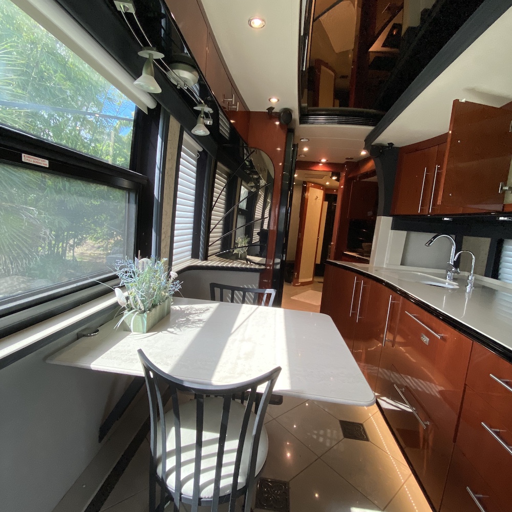 2005 Prevost Legendary XLII For Sale