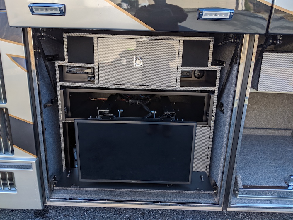 2005 Prevost Liberty H3-45 For Sale