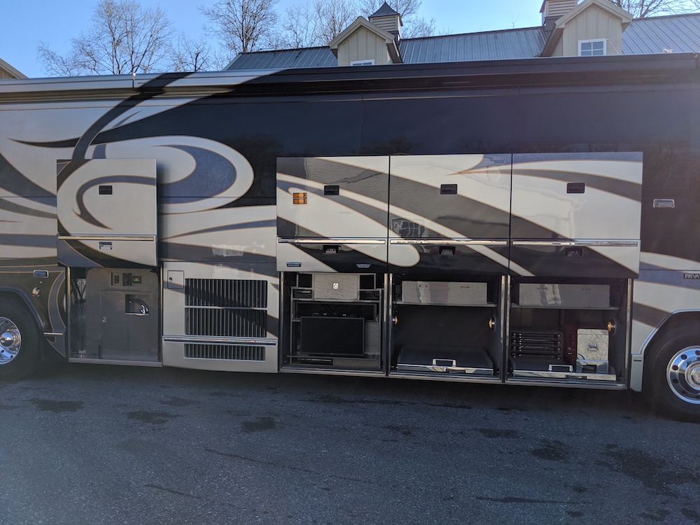 2005 Prevost Liberty H3-45 For Sale