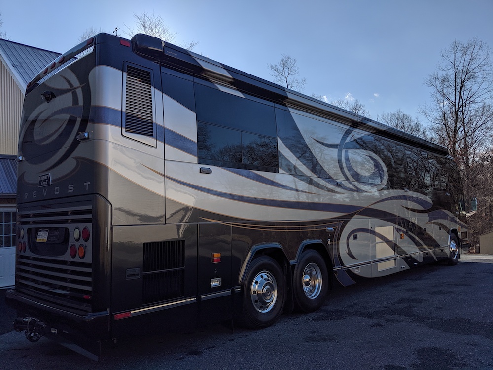 2005 Prevost Liberty H3-45 For Sale