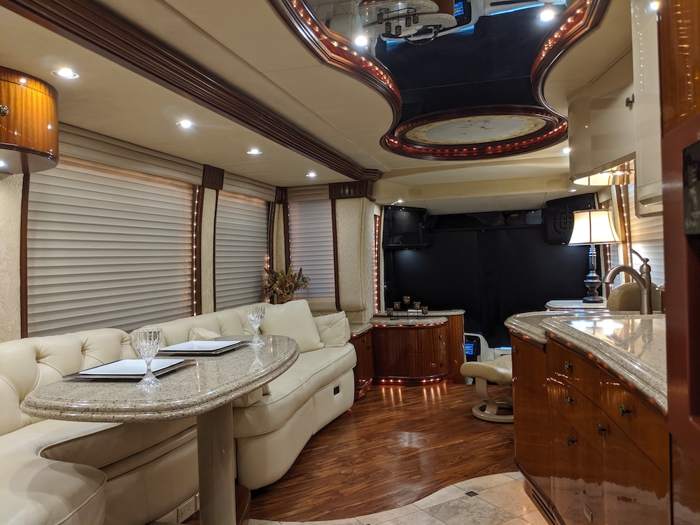 2005 Prevost Liberty H3-45 For Sale