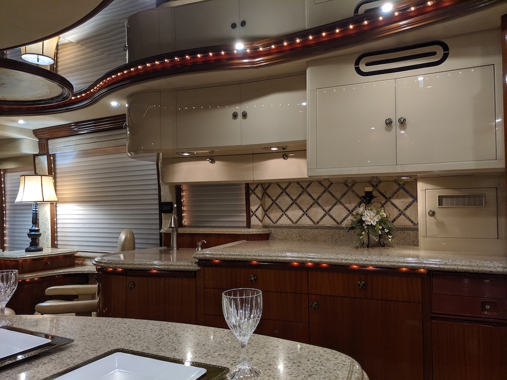 2005 Prevost Liberty H3-45 For Sale