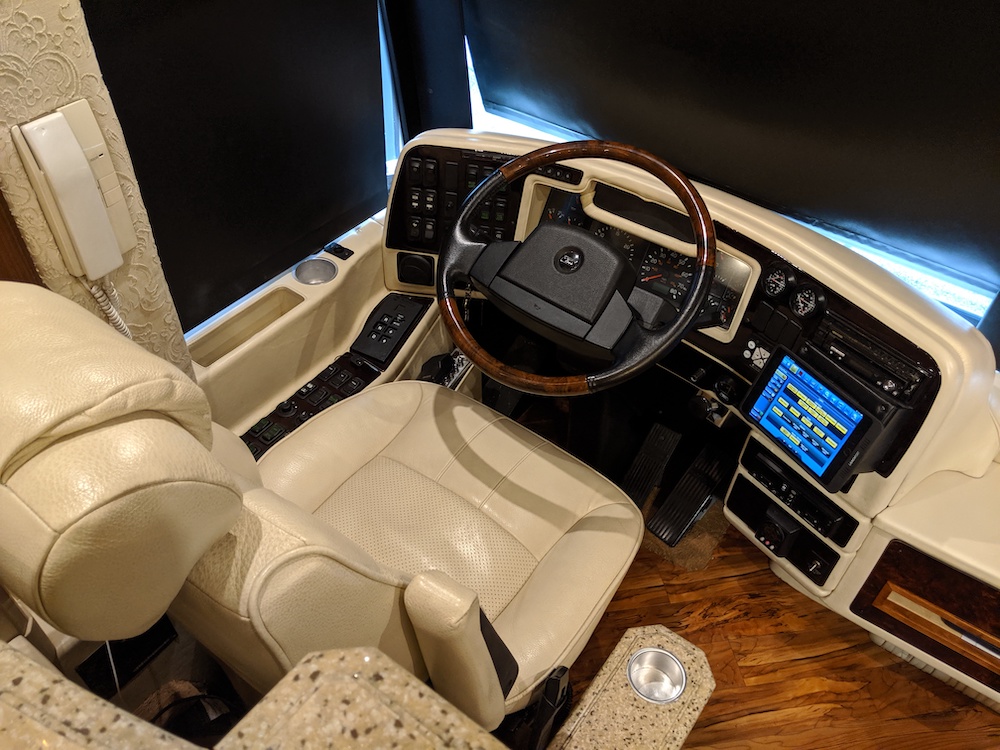2005 Prevost Liberty H3-45 For Sale