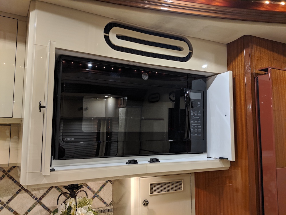 2005 Prevost Liberty H3-45 For Sale